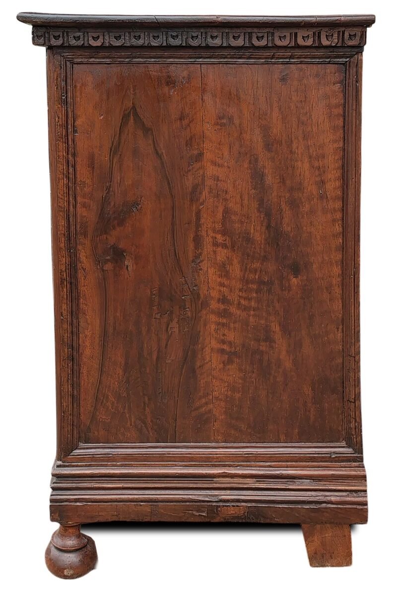 Venetian chest of drawers, late 17th century - JAA