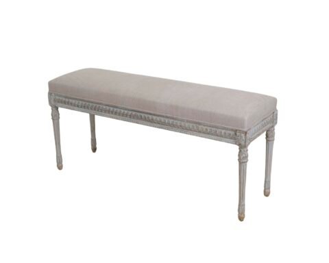 Beautiful Louis XVI style bench in painted carved wood. Upholstery refurbished and covered with natural linen