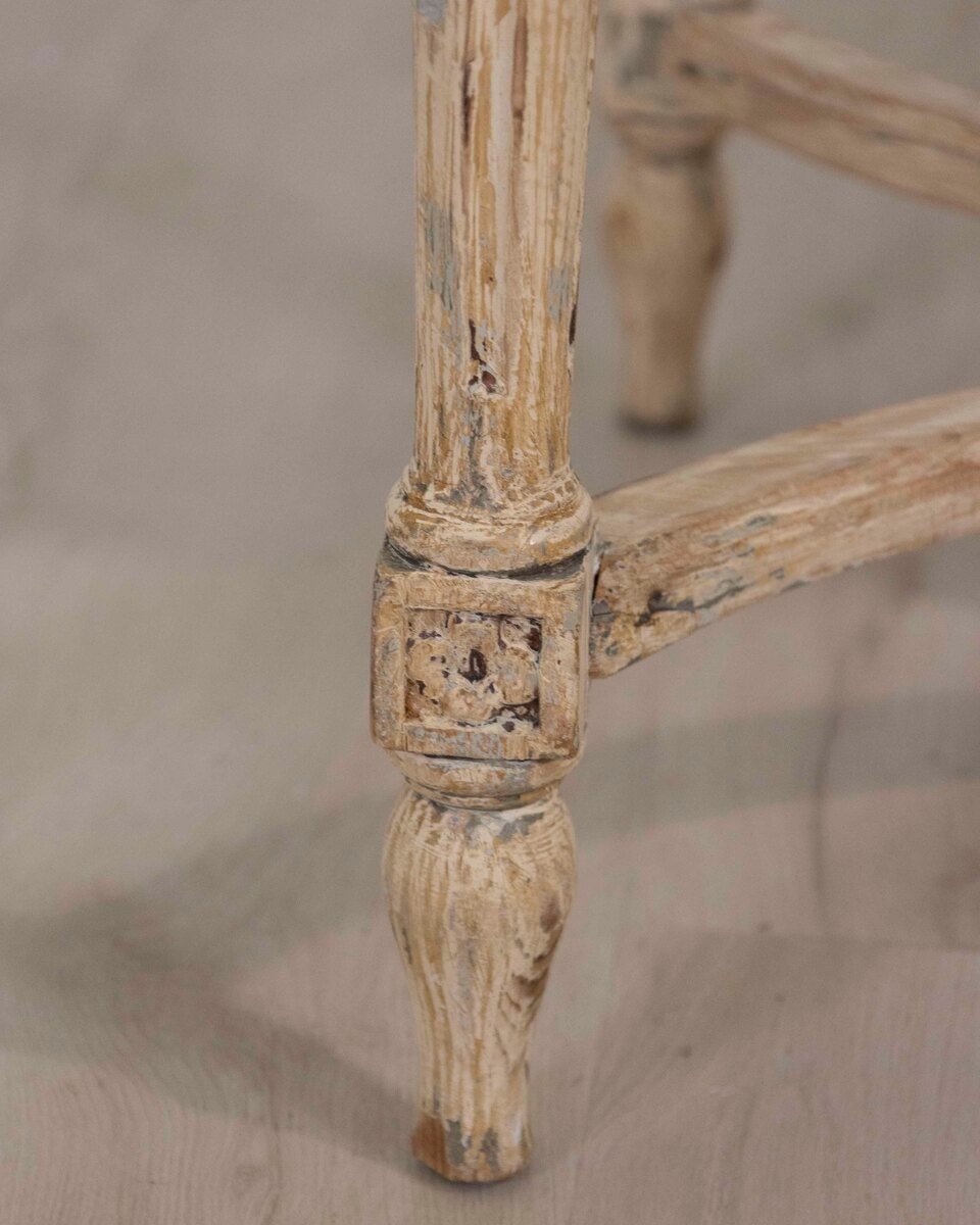 Swedish Gustavian Console Table with Carved Medallion, circa 1860 - JAA