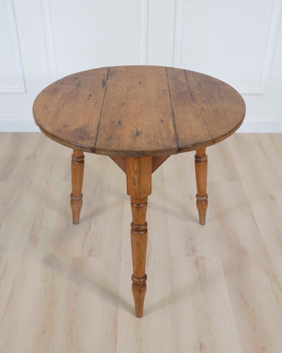 18th Century Pine Cricket Table - JAA
