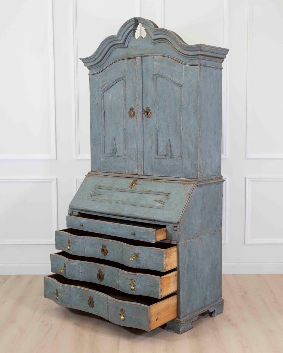 Scandinavian 18th Century Bureau - JAA