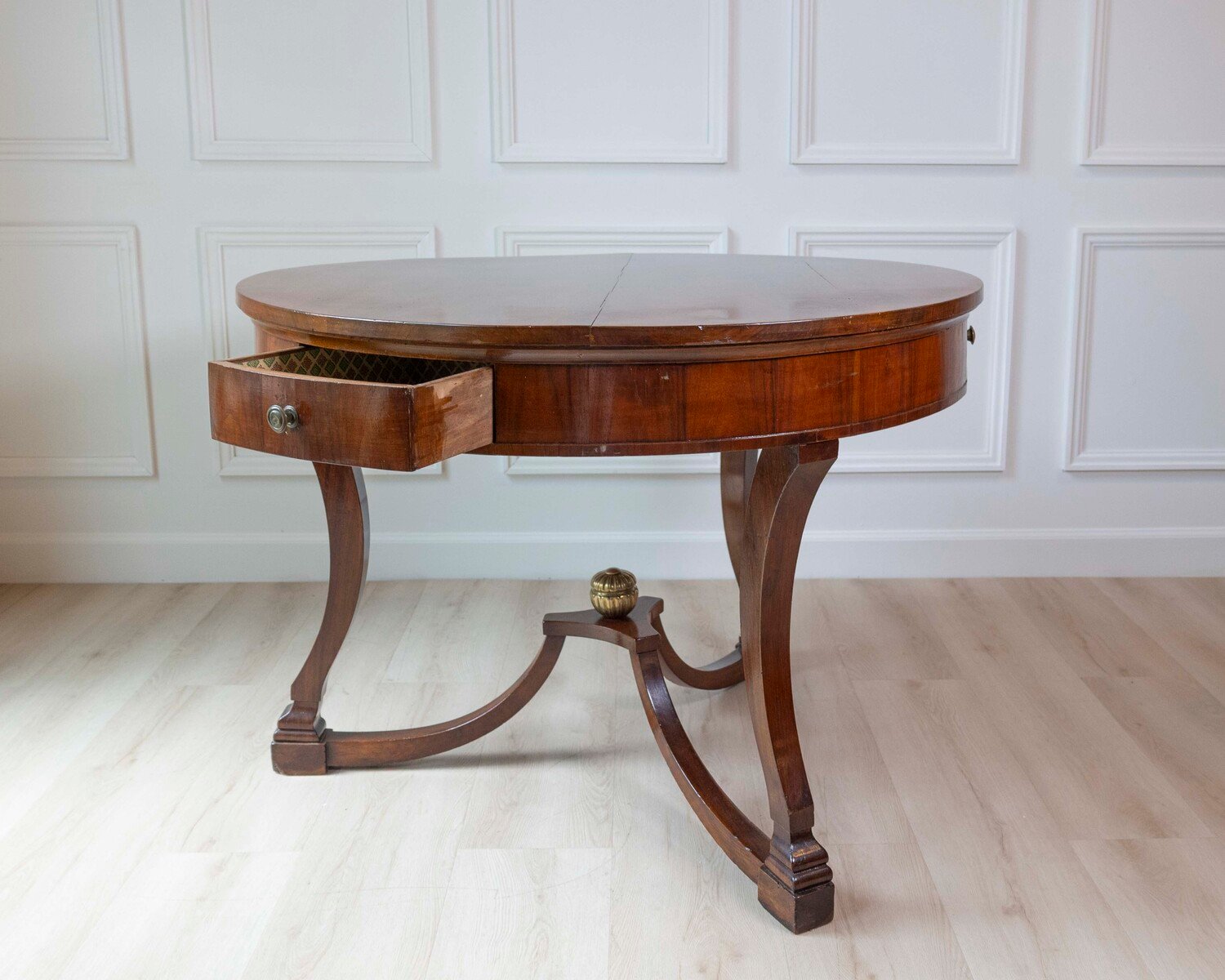 Walnut Veneered Table, 19th Century - JAA