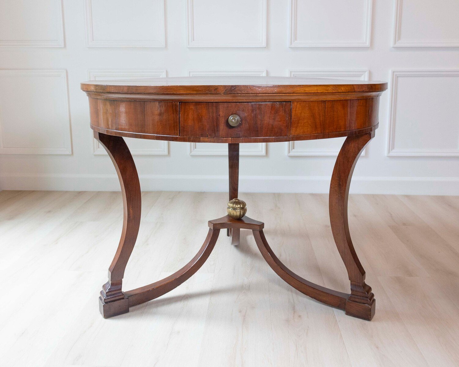 Walnut Veneered Table, 19th Century - JAA