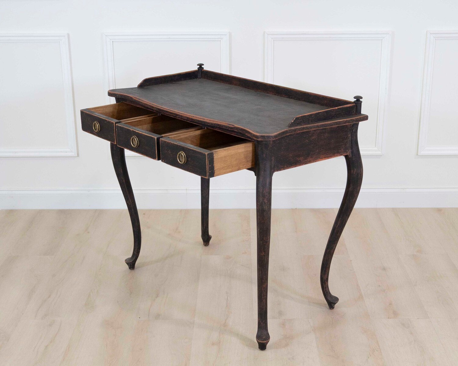 Swedish 20th Century Black Rococo-Style Writing Desk - JAA