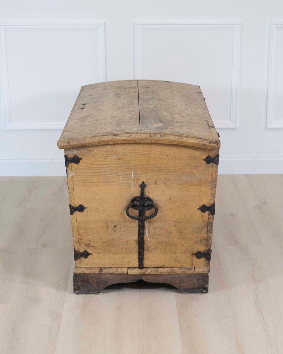 19th Century Swedish Painted Pine Blanket Chest - JAA