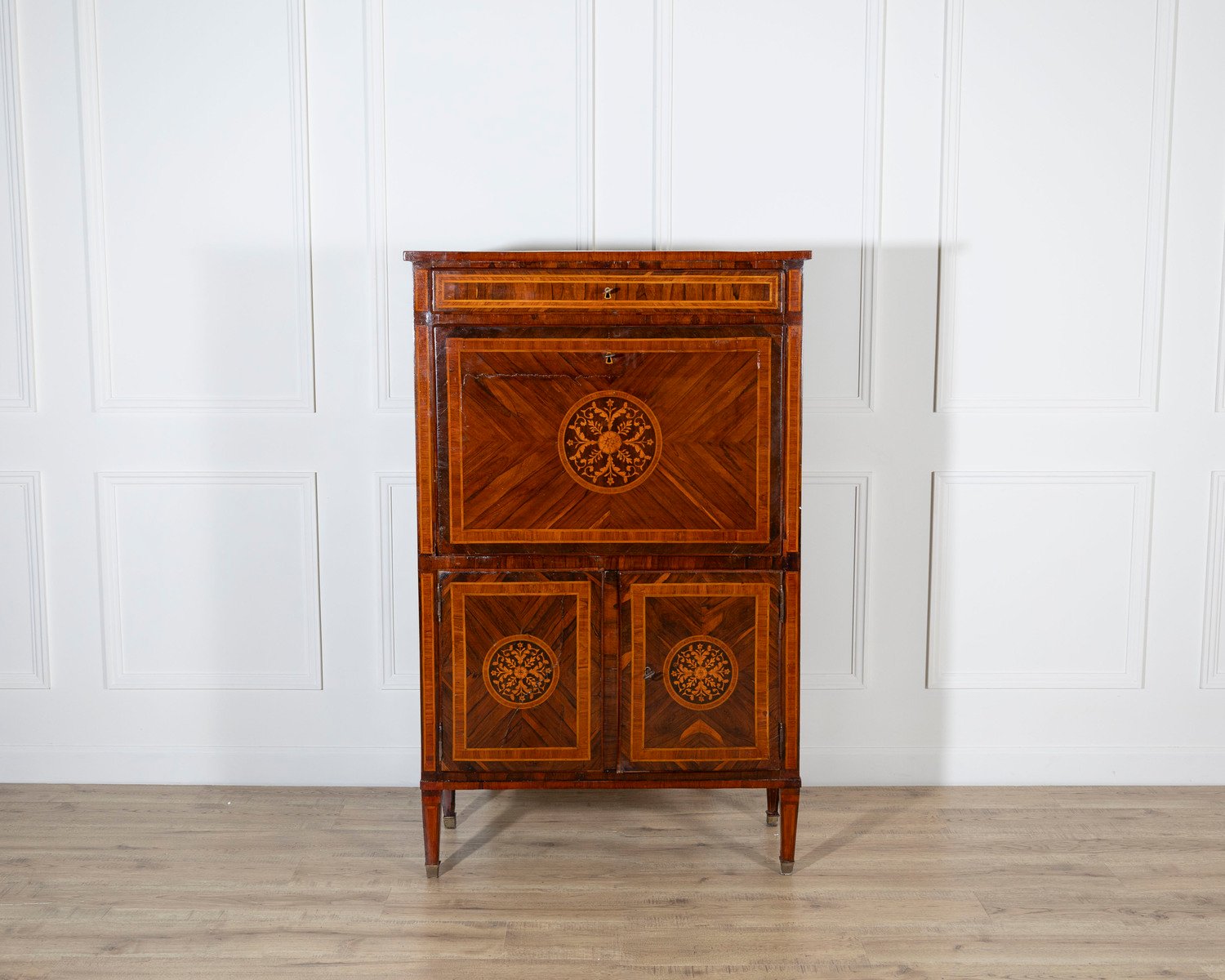 Secretaire Louis XVI. Milan Late 18th Century - JAA