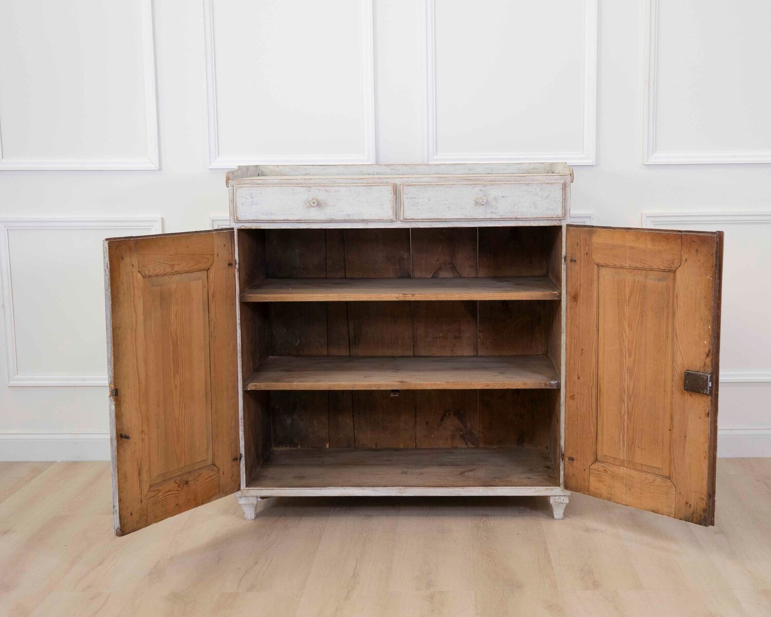 Swedish 19th Century Gustavian Sideboard - JAA