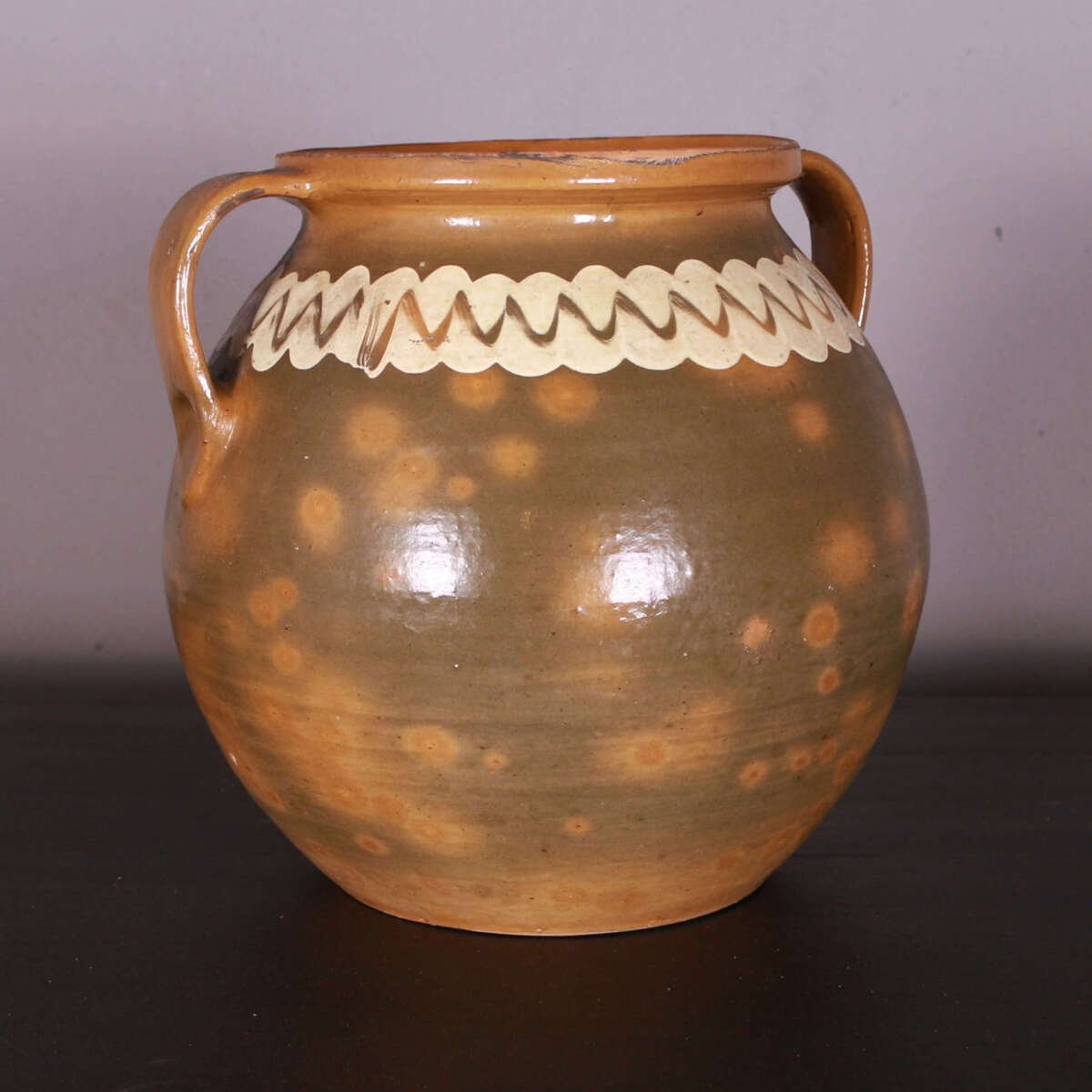 Decorative Antique Spanish glazed pot. - JAA