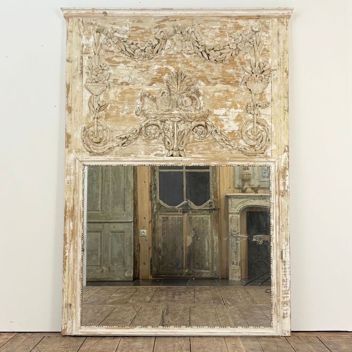 Large Louis XVI-style paneled screen made of carved wood with original paint - JAA