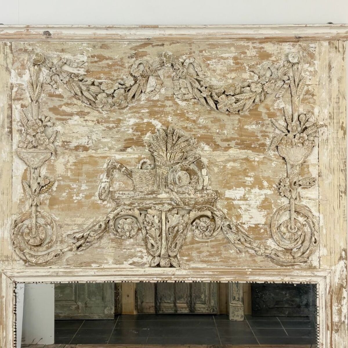 Large Louis XVI-style paneled screen made of carved wood with original paint - JAA