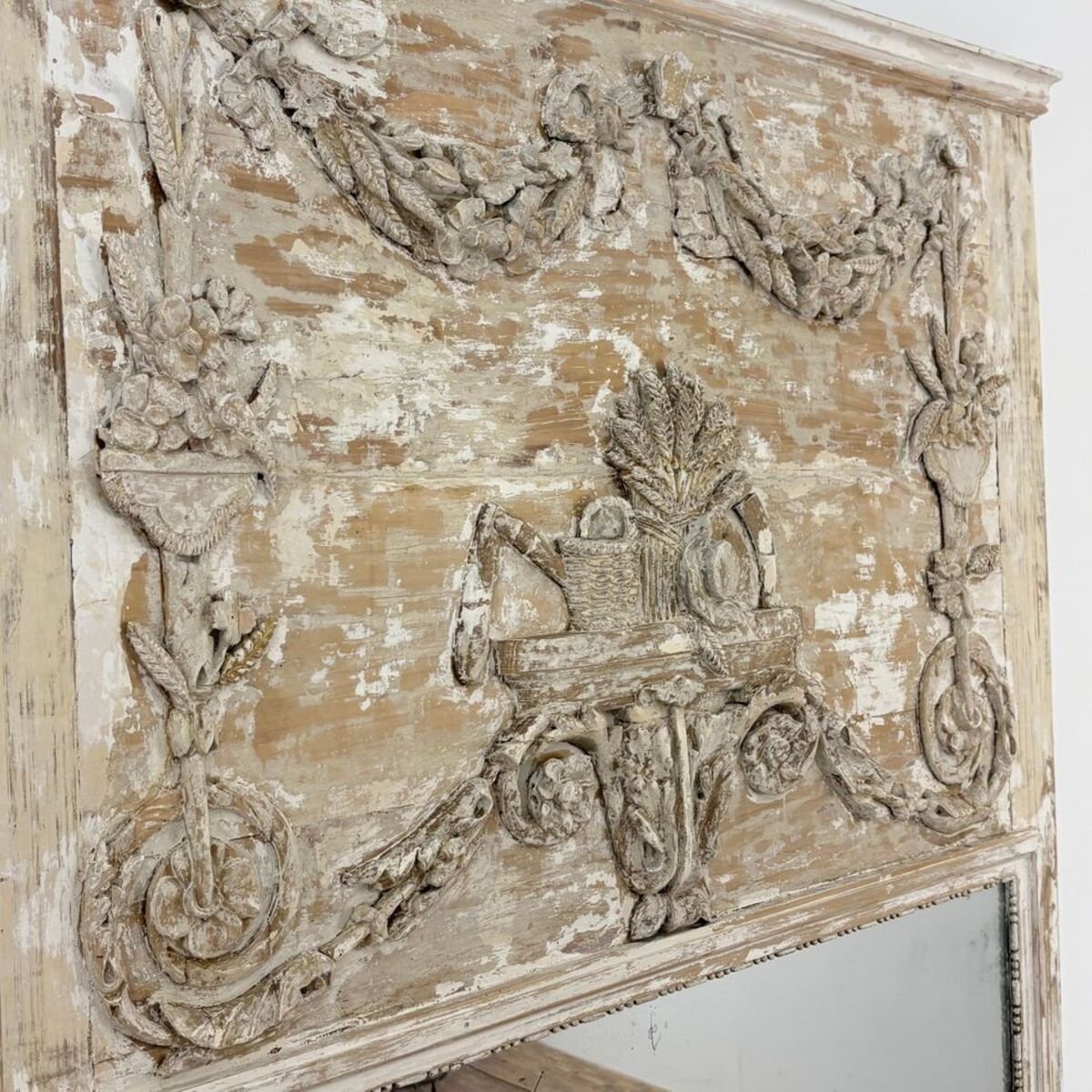 Large Louis XVI-style paneled screen made of carved wood with original paint - JAA