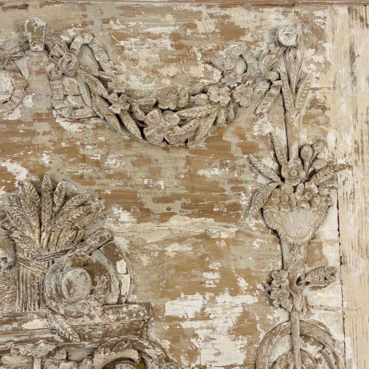 Large Louis XVI-style paneled screen made of carved wood with original paint - JAA