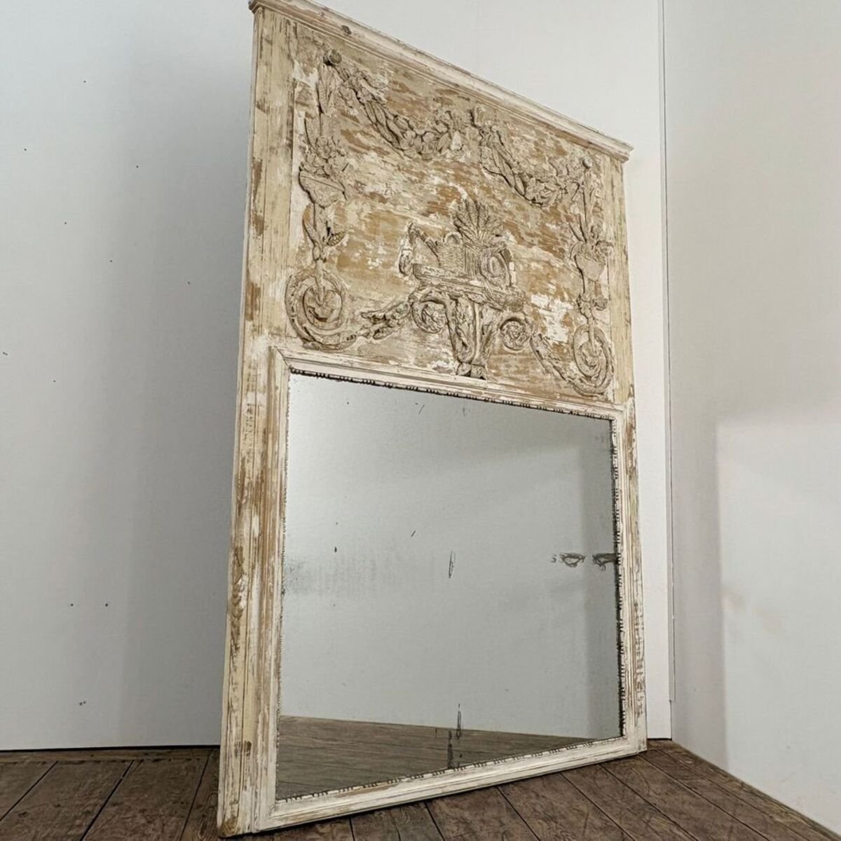 Large Louis XVI-style paneled screen made of carved wood with original paint - JAA