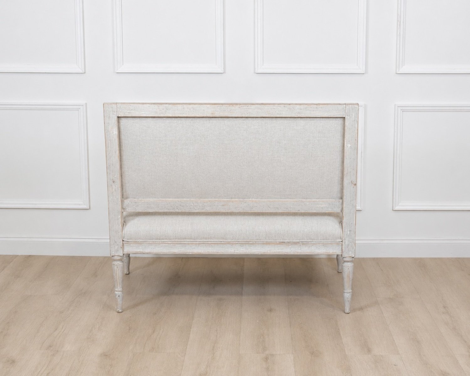 Gustavian Style Settee in Linen, circa 1900 - JAA