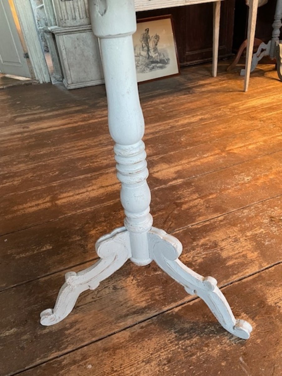 19th Century Swedish Tri-Pod Table - JAA