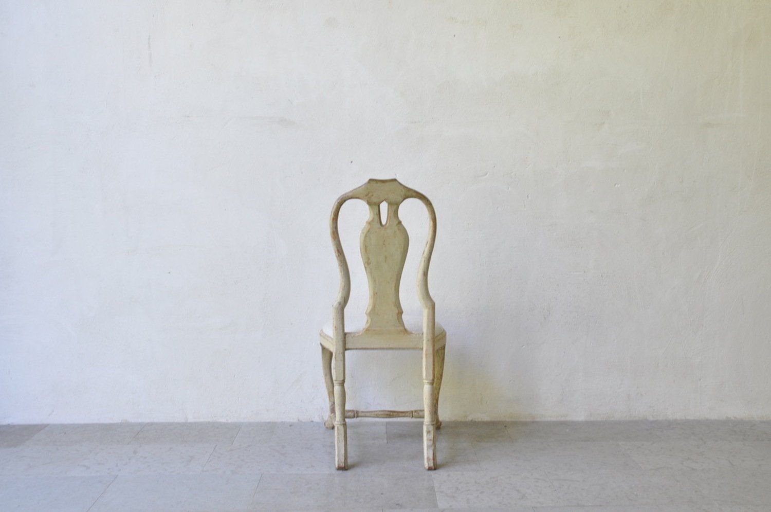 A period rococo chair, scrape to original paint and newly upholstered in linen. Circa 1770 - JAA