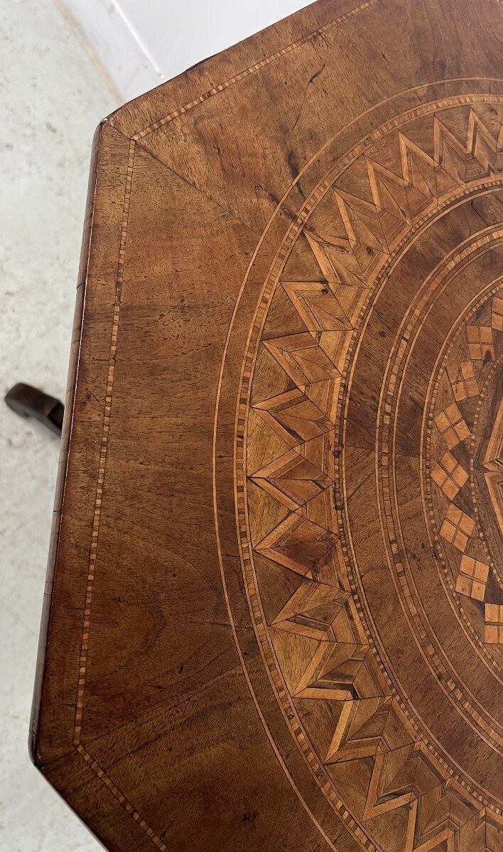 Octagonal Pedestal Table In Marquetry, Italy, 19th Century - JAA
