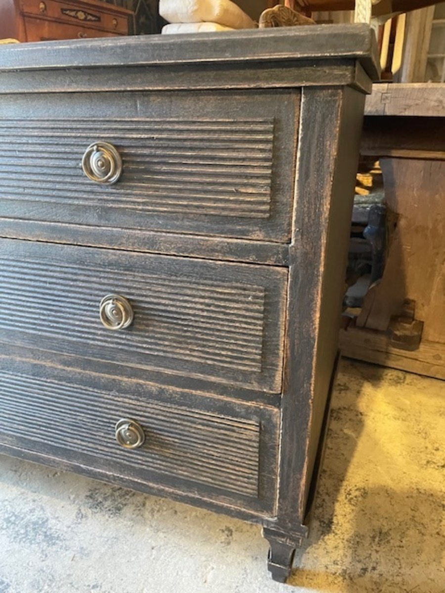 Gustavian chest of drawers - JAA