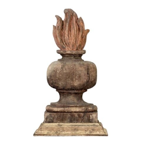 Rare carved wooden fire pot from the late 17th/early 18th century.