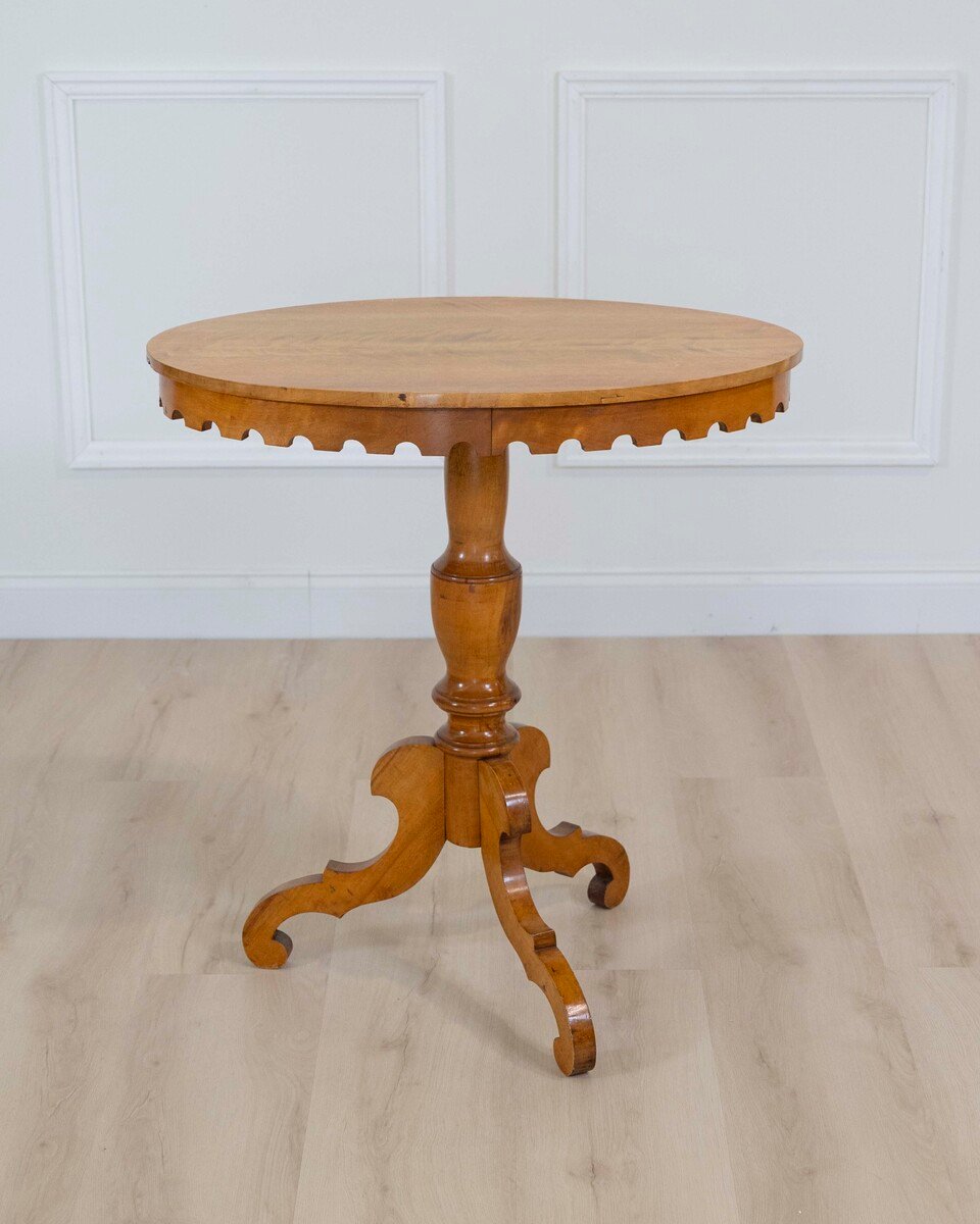 19th Century Swedish Oval Flame Birch Side Table, Circa 1890 - JAA