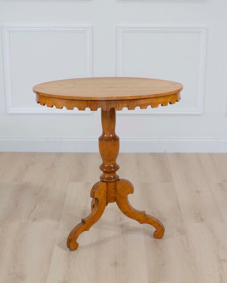 19th Century Swedish Oval Flame Birch Side Table, Circa 1890 - JAA