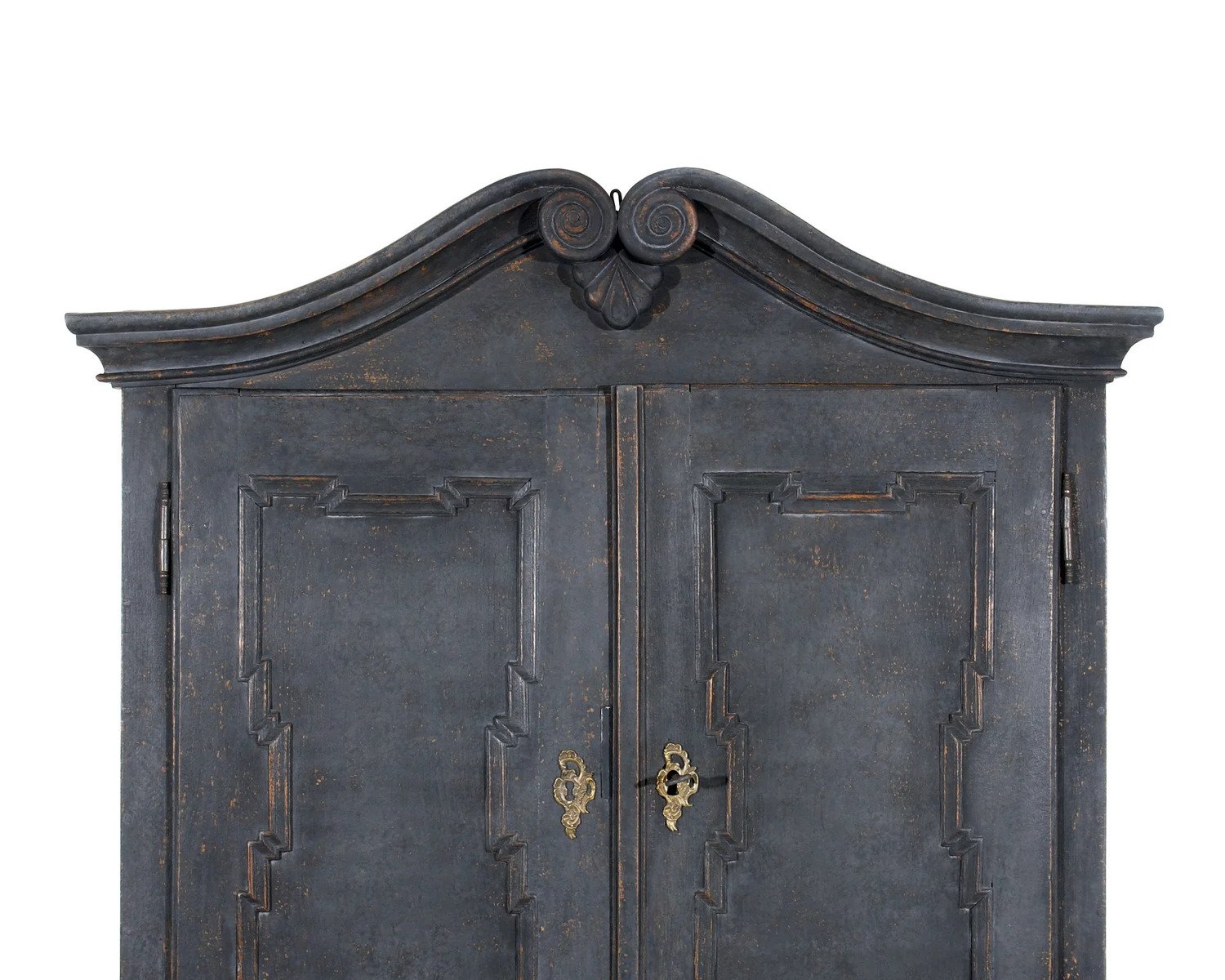 This finely crafted two-part bureau, circa 1750 - JAA