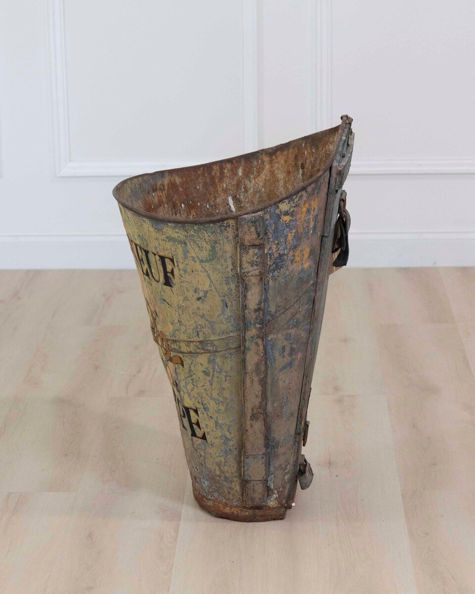 19th century French grape picking hod with later paint decoration. 1900. - JAA
