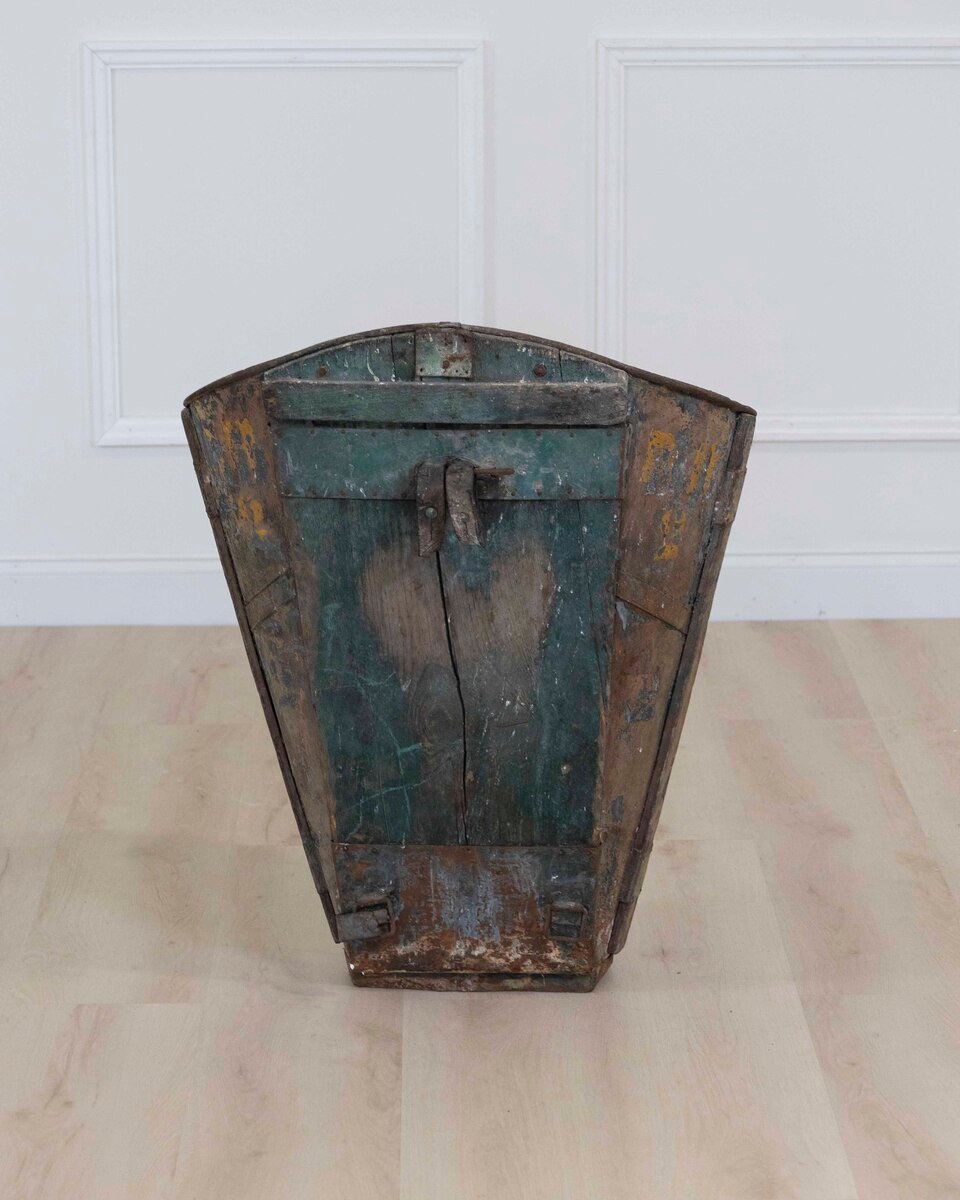 19th century French grape picking hod with later paint decoration. 1900. - JAA