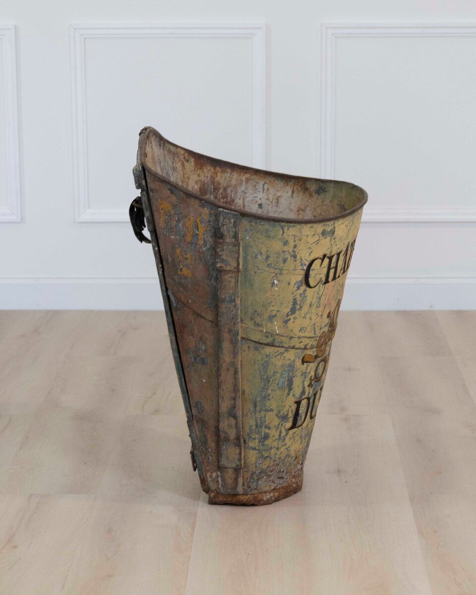 19th century French grape picking hod with later paint decoration. 1900. - JAA