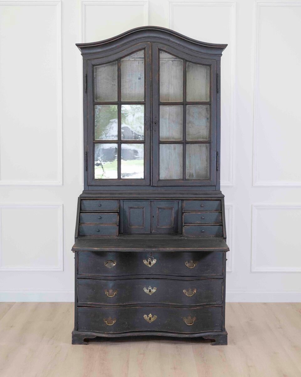Swedish 18th Century Baroque Vitrine - JAA