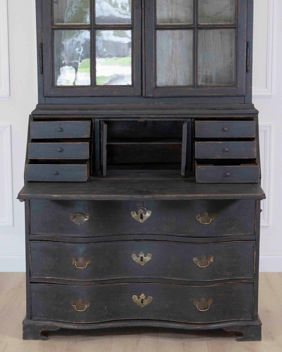 Swedish 18th Century Baroque Vitrine - JAA