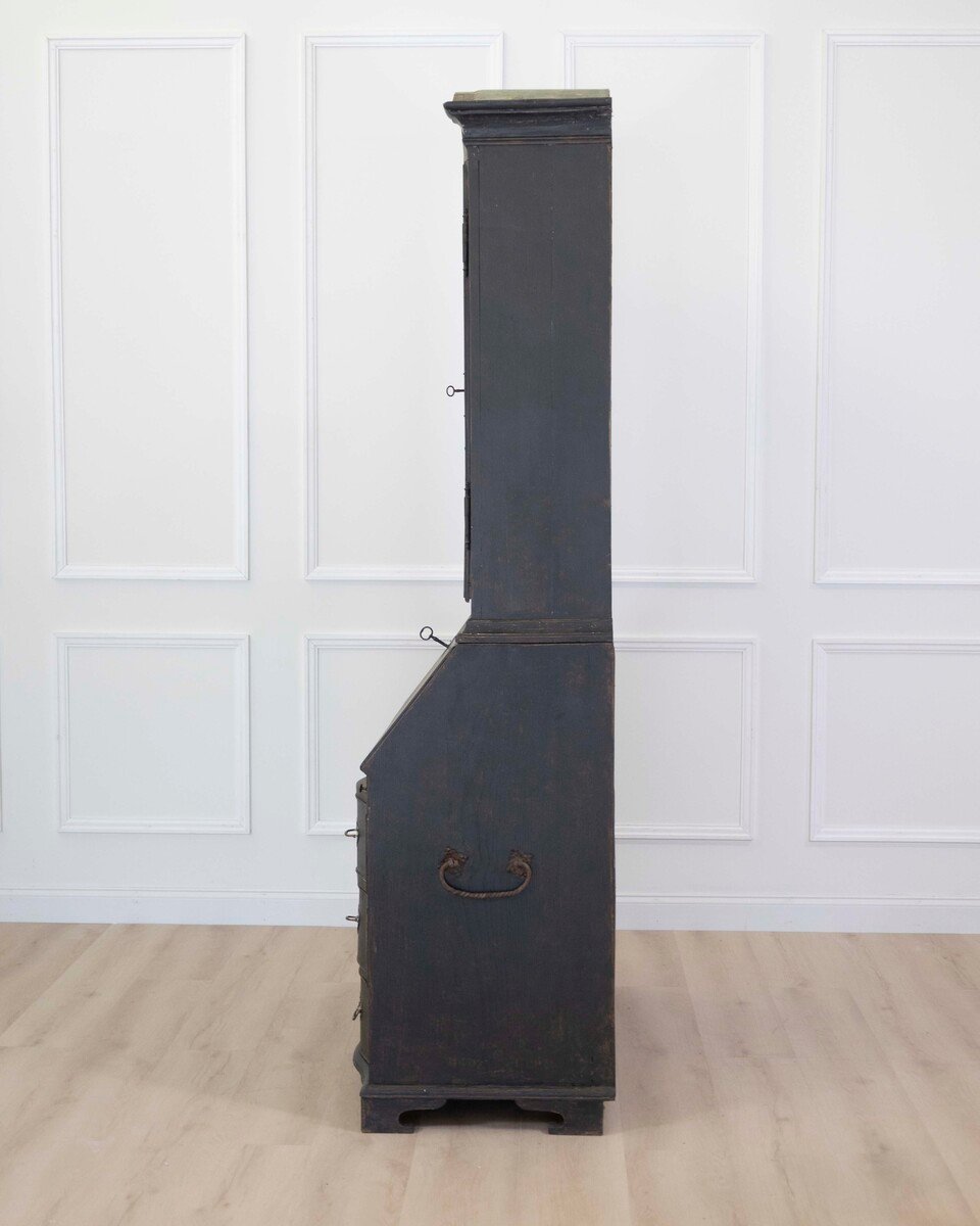 Swedish 18th Century Baroque Vitrine - JAA