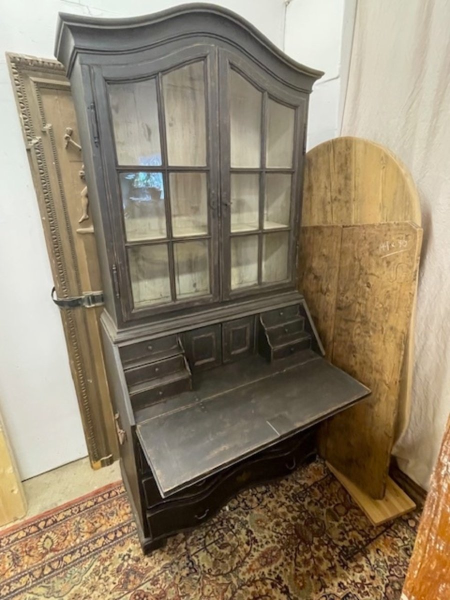 Baroque Vitrine - JAA