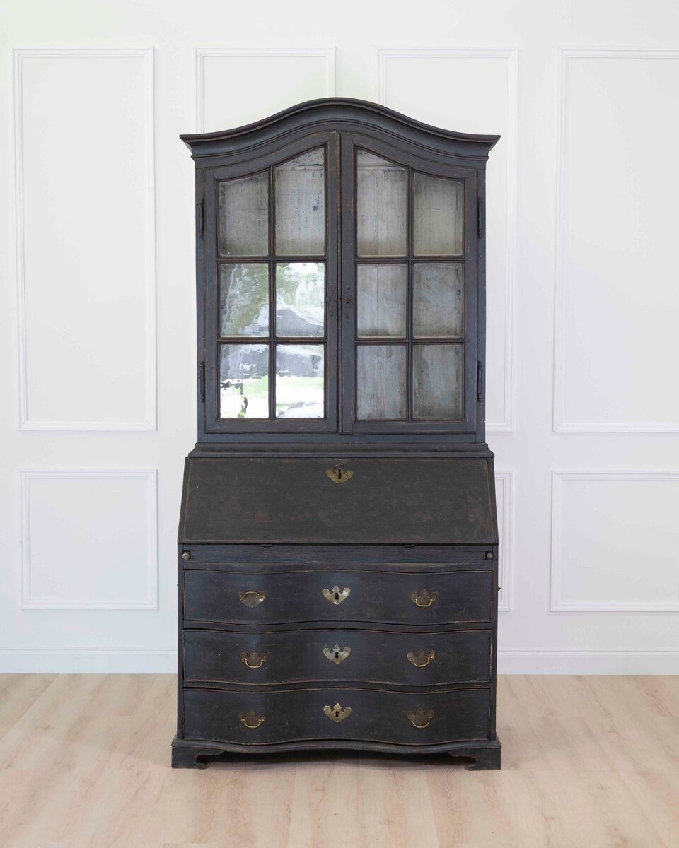 Swedish 18th Century Baroque Vitrine - JAA