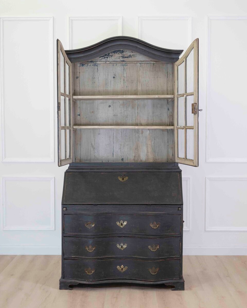 Swedish 18th Century Baroque Vitrine - JAA