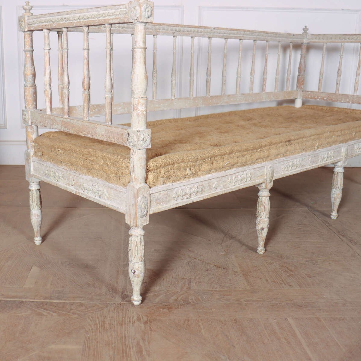 18th century Swedish original painted pine bench in need of upholstery. 1790. - JAA