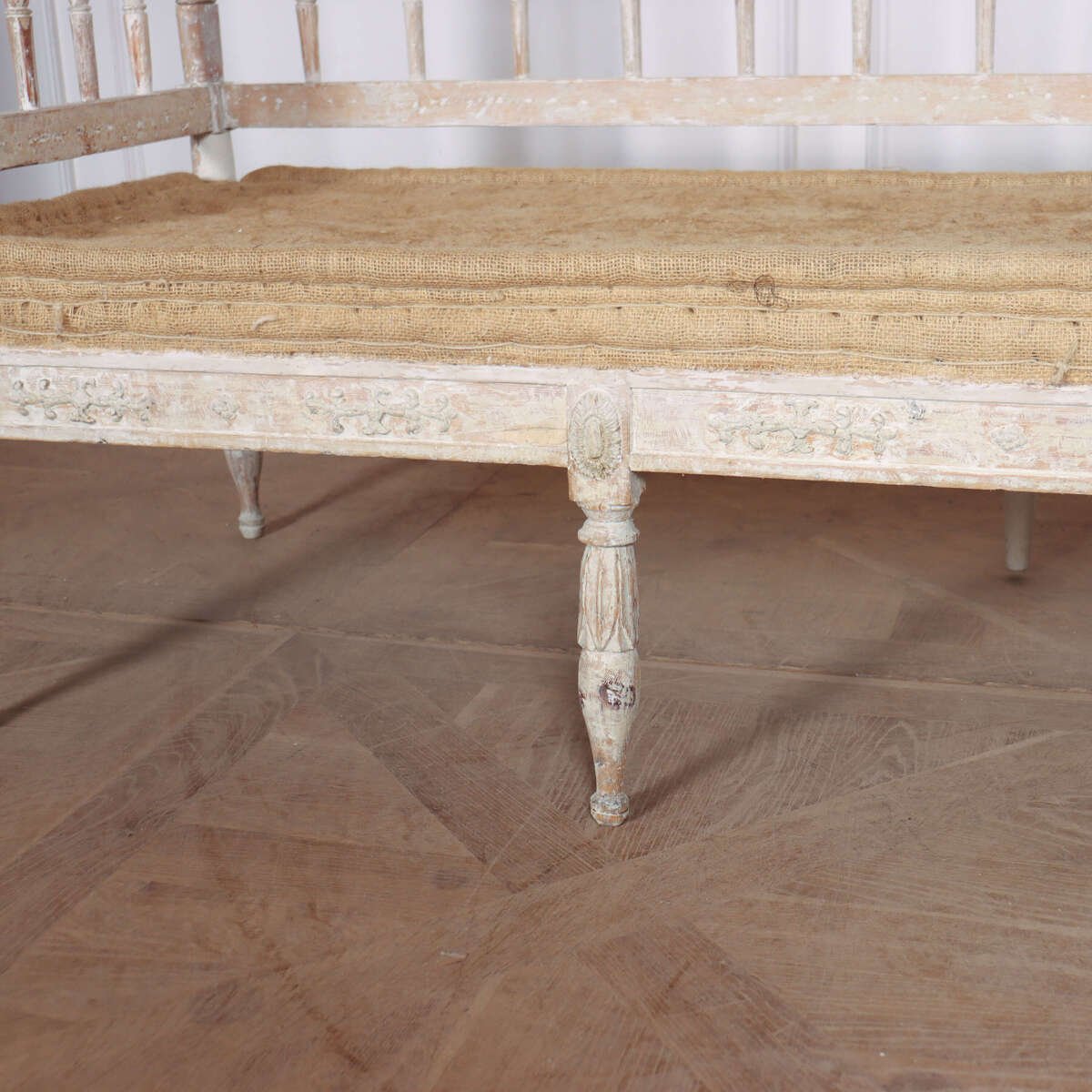 18th century Swedish original painted pine bench in need of upholstery. 1790. - JAA