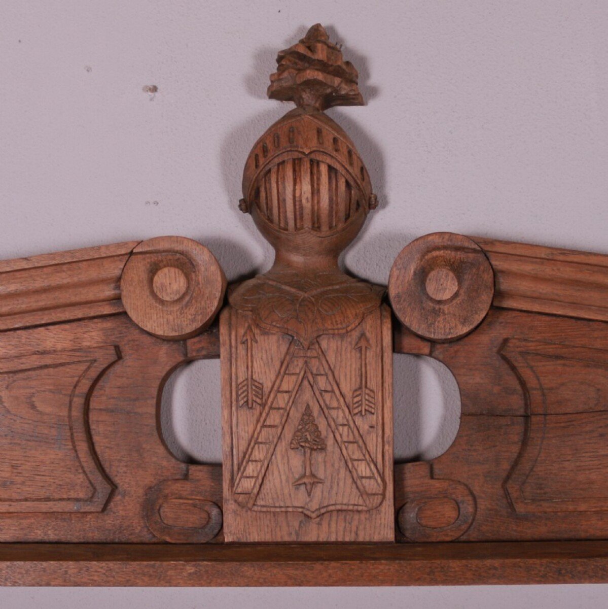Large 19th C French carved oak door pediment. 1880. - JAA