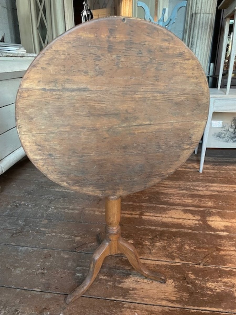 Early 19th Century Swedish Tilt-Top Table - JAA
