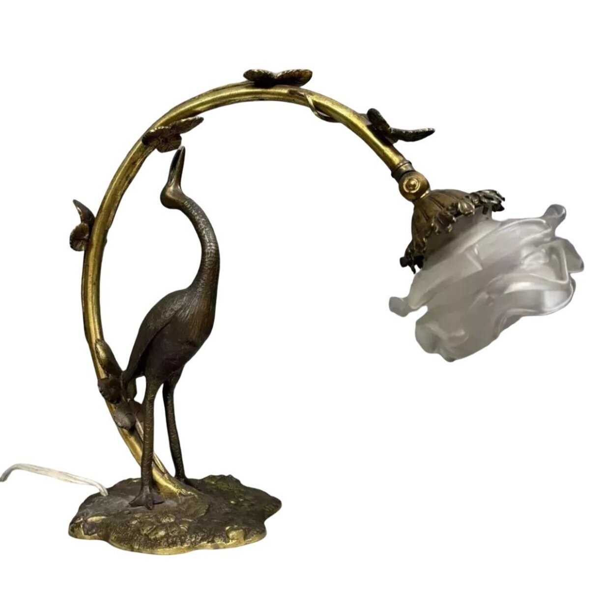 Large Art Nouveau Heron Lamp in bronze with double patina circa 1900 pressed glass tulip arch with leaf decoration - JAA