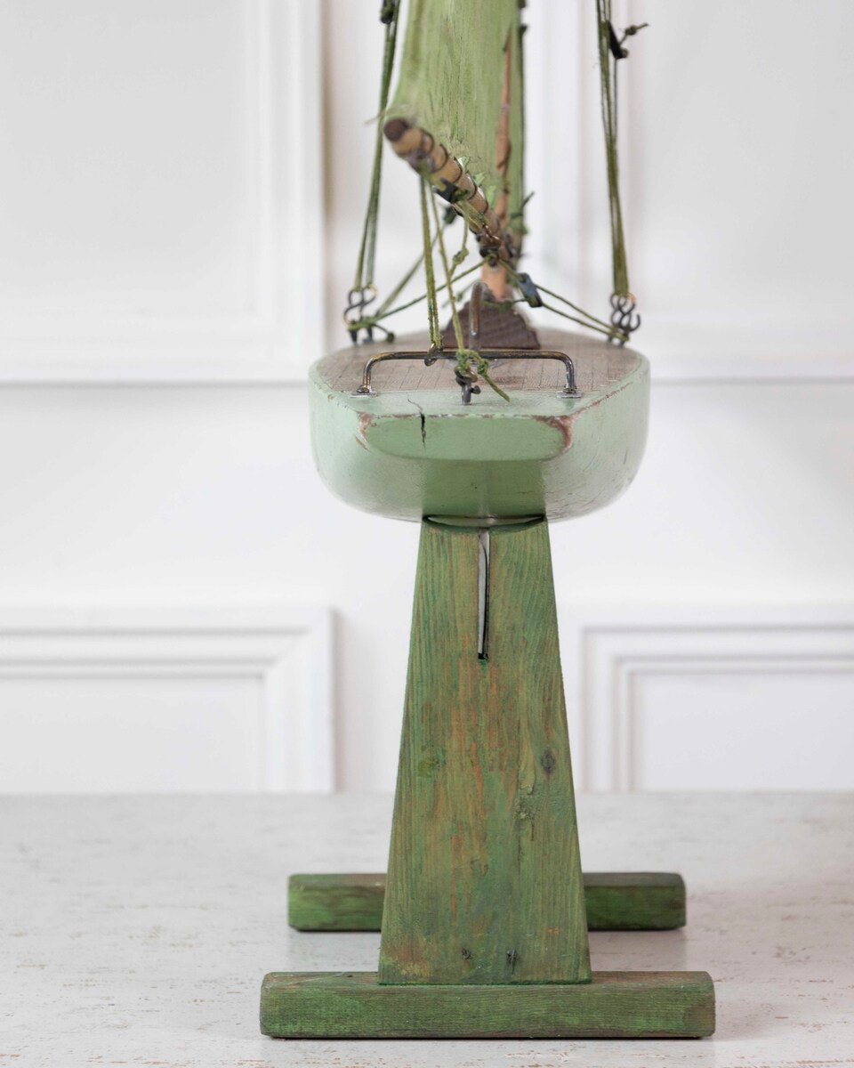 On Hold - English 20th Century Carved Wood and Metal Gaff Cutter Pond Yacht - JAA