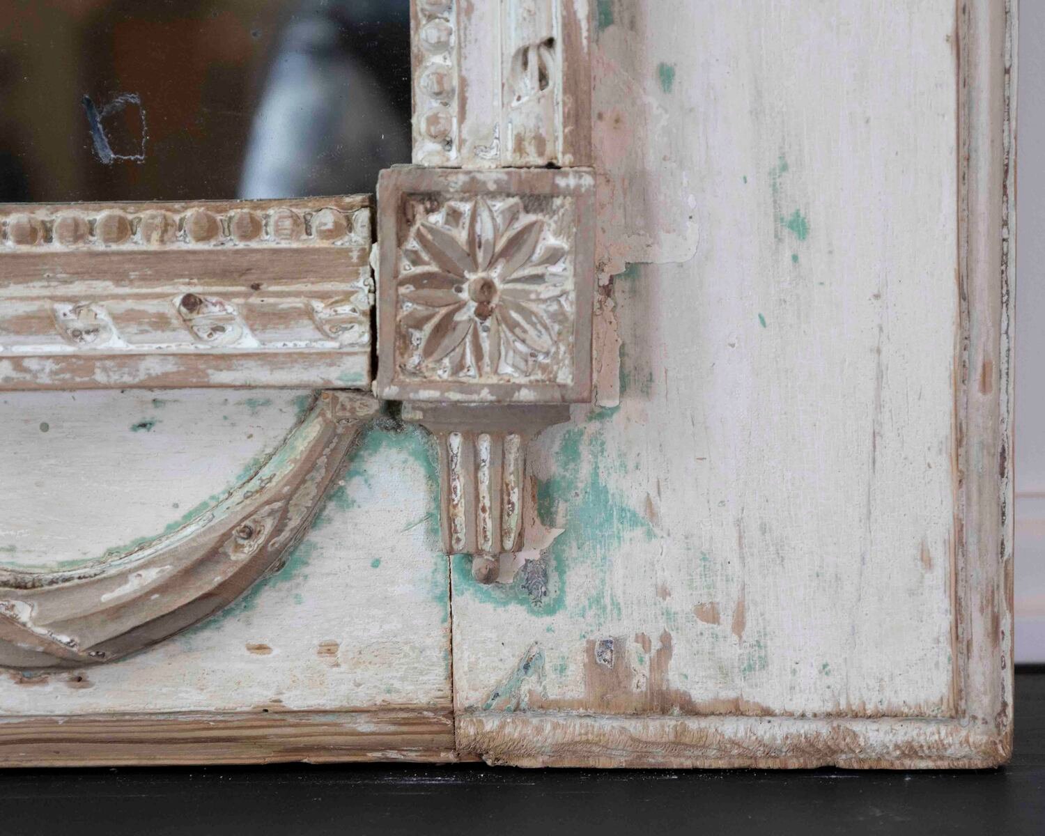 French 18th Century Louis XVI Carved Trumeau Mirror with Warrior Attributes - JAA