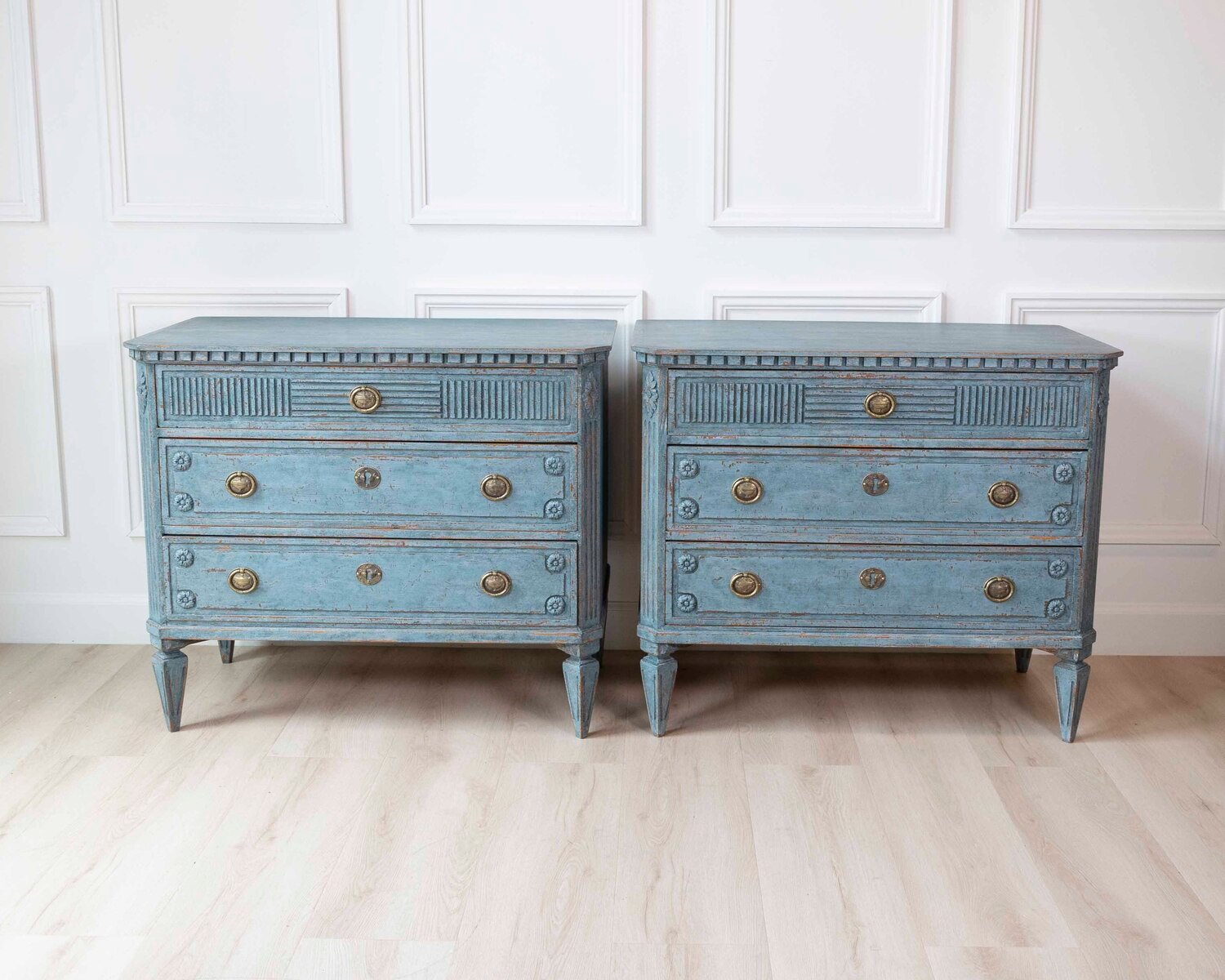 Swedish Early 20th Century Blue-Painted Commodes, Pair - JAA