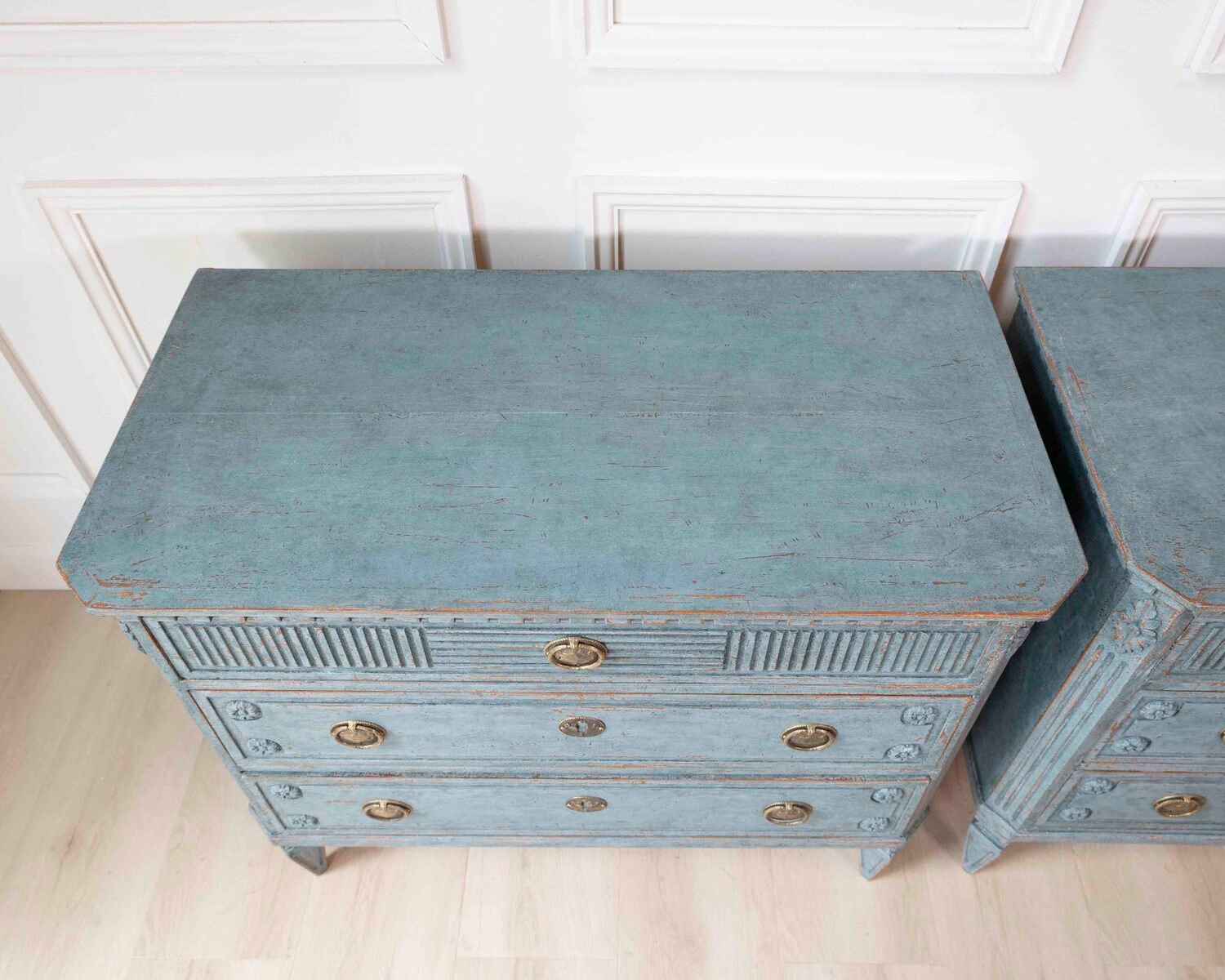 Swedish Early 20th Century Blue-Painted Commodes, Pair - JAA