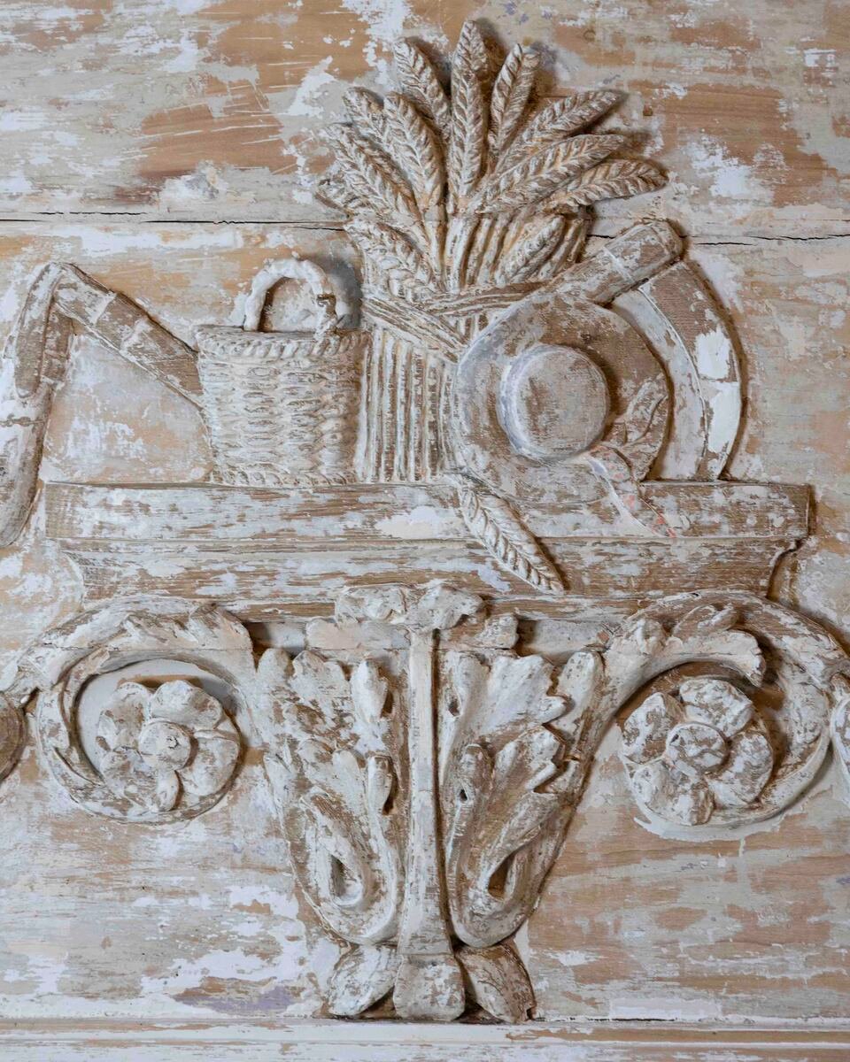 French 18th Century Louis XVI Style Carved and Painted Screen - JAA