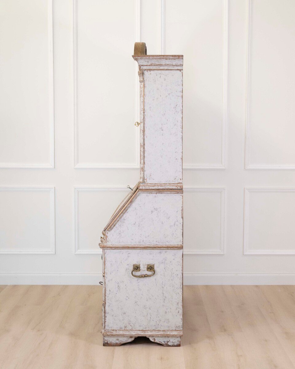 18th Century Danish Rococo Secretary with Serpentine Front, circa 1760 - JAA