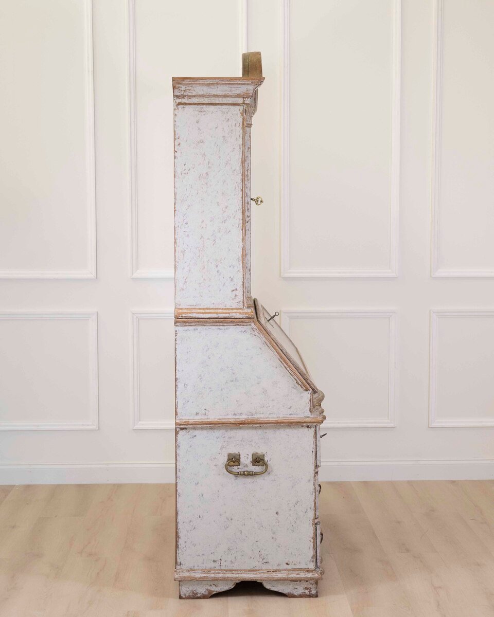 18th Century Danish Rococo Secretary with Serpentine Front, circa 1760 - JAA