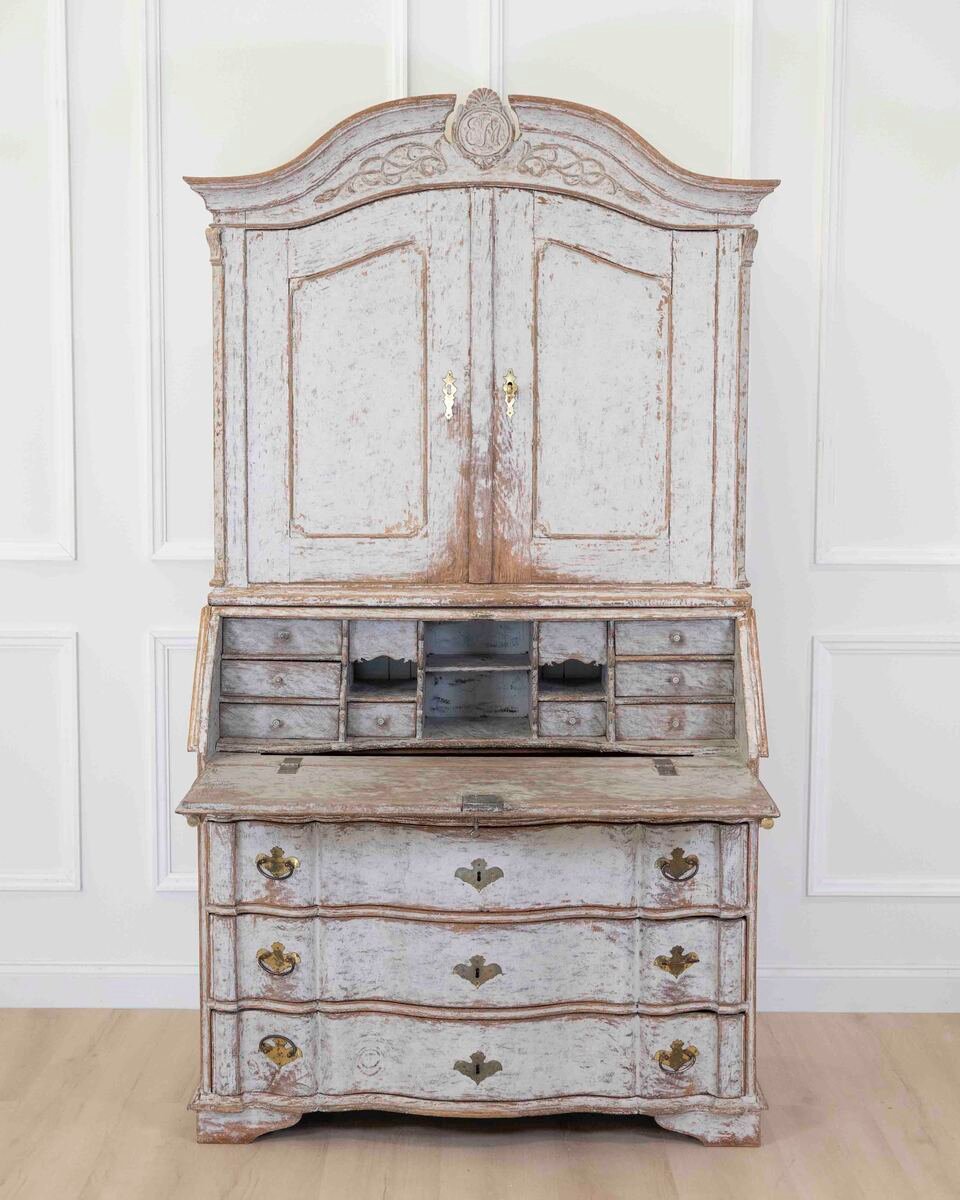 18th Century Danish Rococo Secretary with Serpentine Front, circa 1760 - JAA