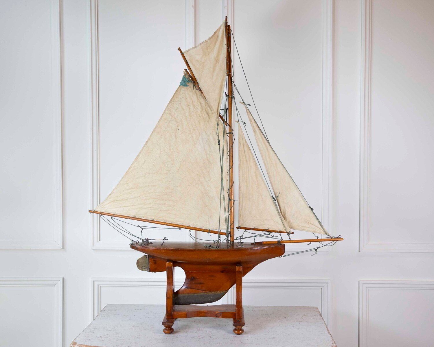 Gaff Rigged Cutter Wooden Pond Yacht Circa 1920 - JAA