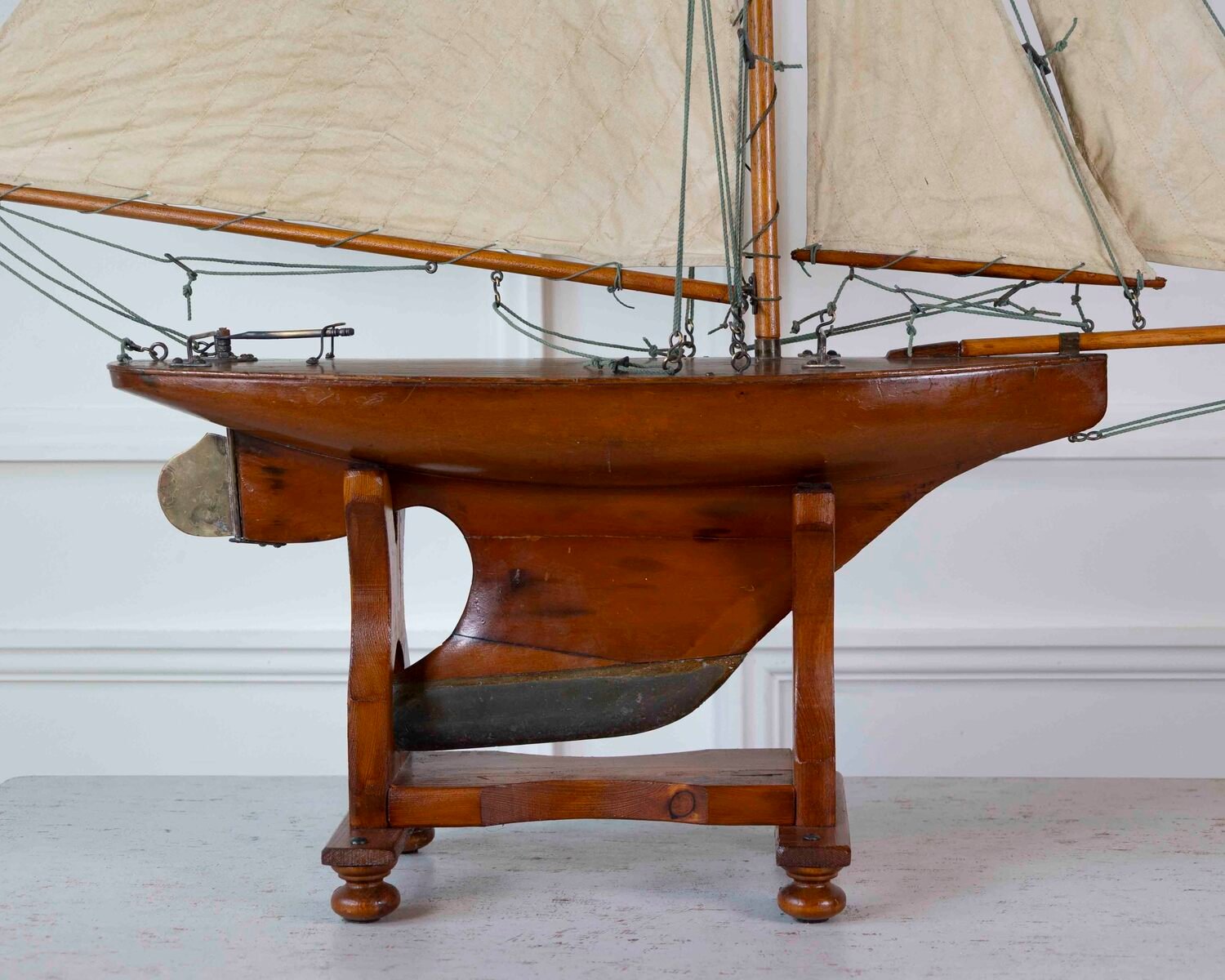 Gaff Rigged Cutter Wooden Pond Yacht Circa 1920 - JAA